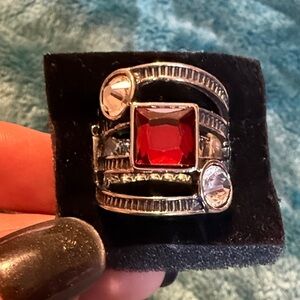 Elegant Silver and Red Gemstone Elastic Band Ring